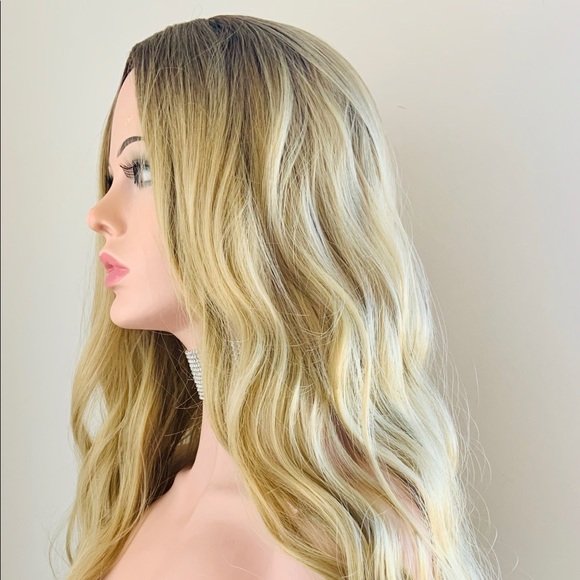 Effortless “Put On & Go” Ombre Blonde 22” Synthetic Wig - Picture 6 of 11
